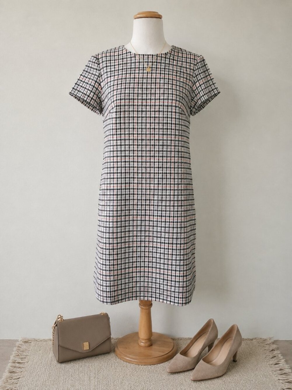 Andrew Marc Houndstooth Plaid Short Sleeve Sheath Dress Size 6